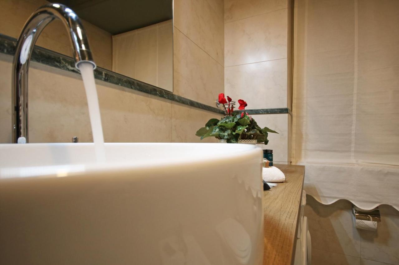 Boschetto Monti Apartment Рим Екстериор снимка